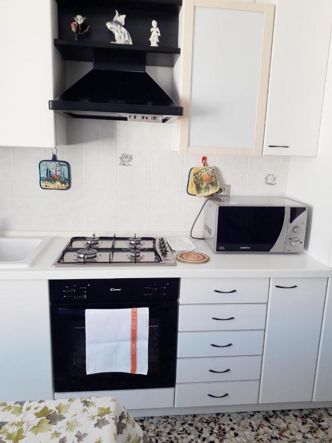 Max And Sea Parking Free Street Apartment Sanremo Exterior foto