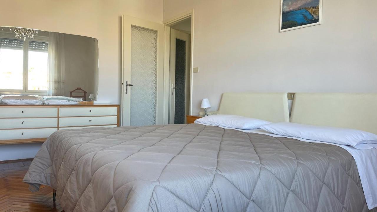 Max And Sea Parking Free Street Apartment Sanremo Exterior foto