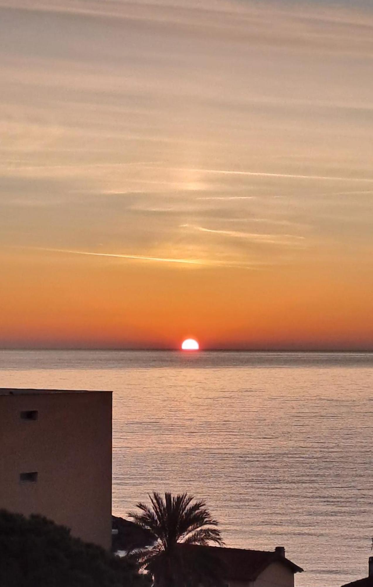 Max And Sea Parking Free Street Apartment Sanremo Exterior foto